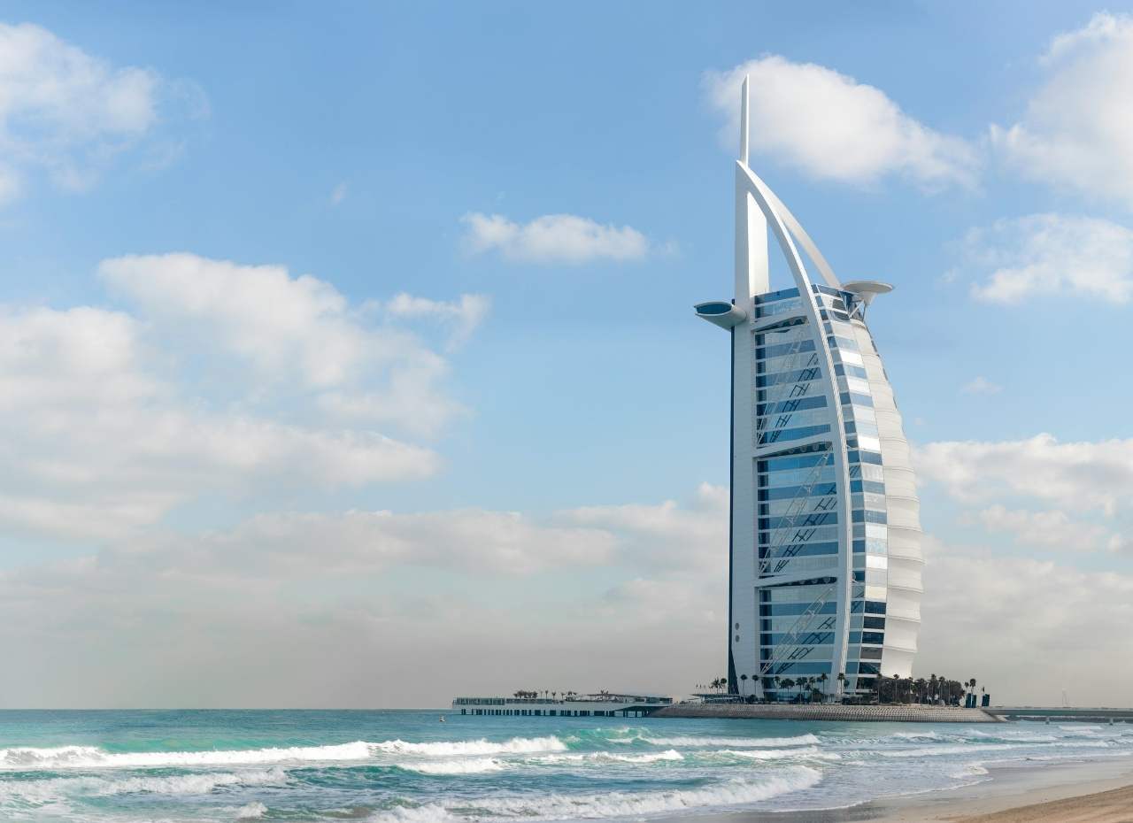 How to Apply for a Dubai Tourist Visa for Just ₹6999 with QukTrip